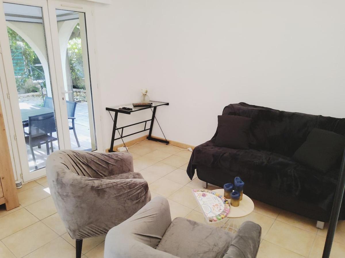 Maison 115m2 - 400 M De La - Parking Fréjus