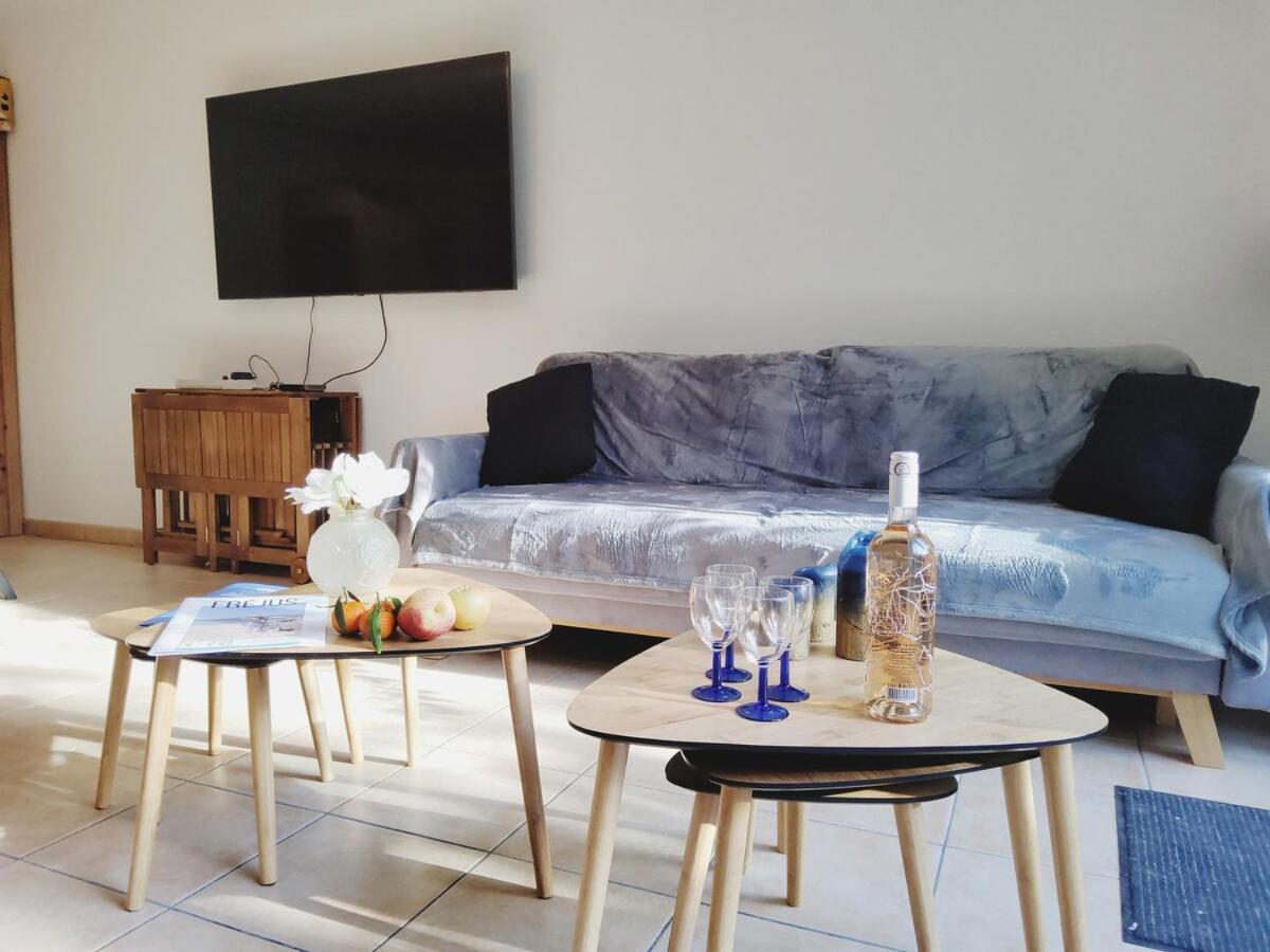 Maison 115m2 - 400 M De La - Parking Villa