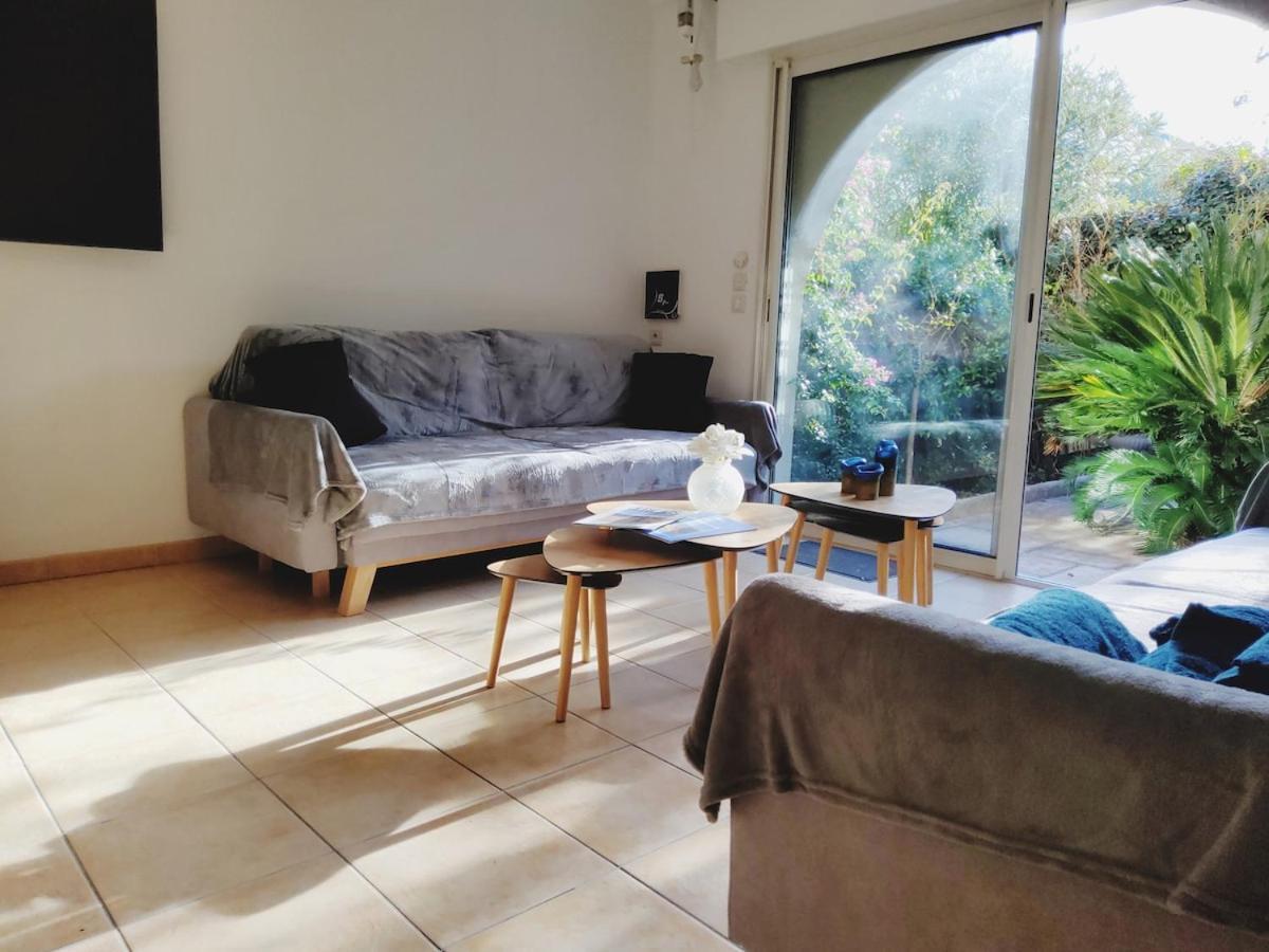 Maison 115m2 - 400 M De La - Parking